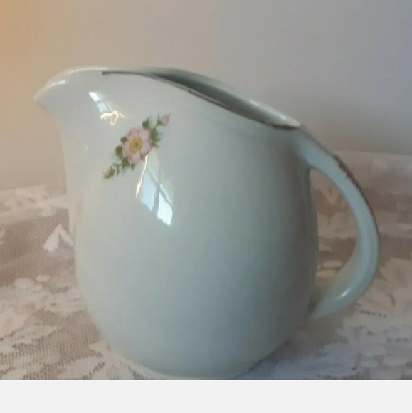 VTG HALL'S Superior Quality Kitchenware Rose White MINI round belly Pitcher USA - Picture 6 of 6